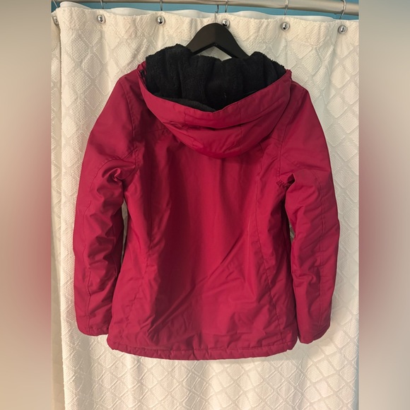L.L. Bean Burgundy and Black Fleece Jacket - Picture 5 of 5